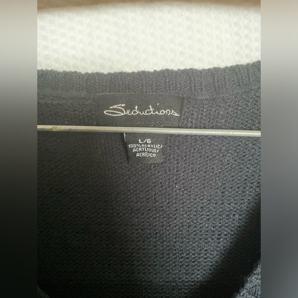 Seductions sweater - Picture 2 of 3